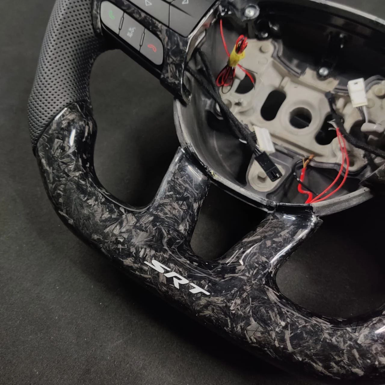 2015-2023 Chrysler 300 Custom Carbon Fiber Steering Wheel - Image 53