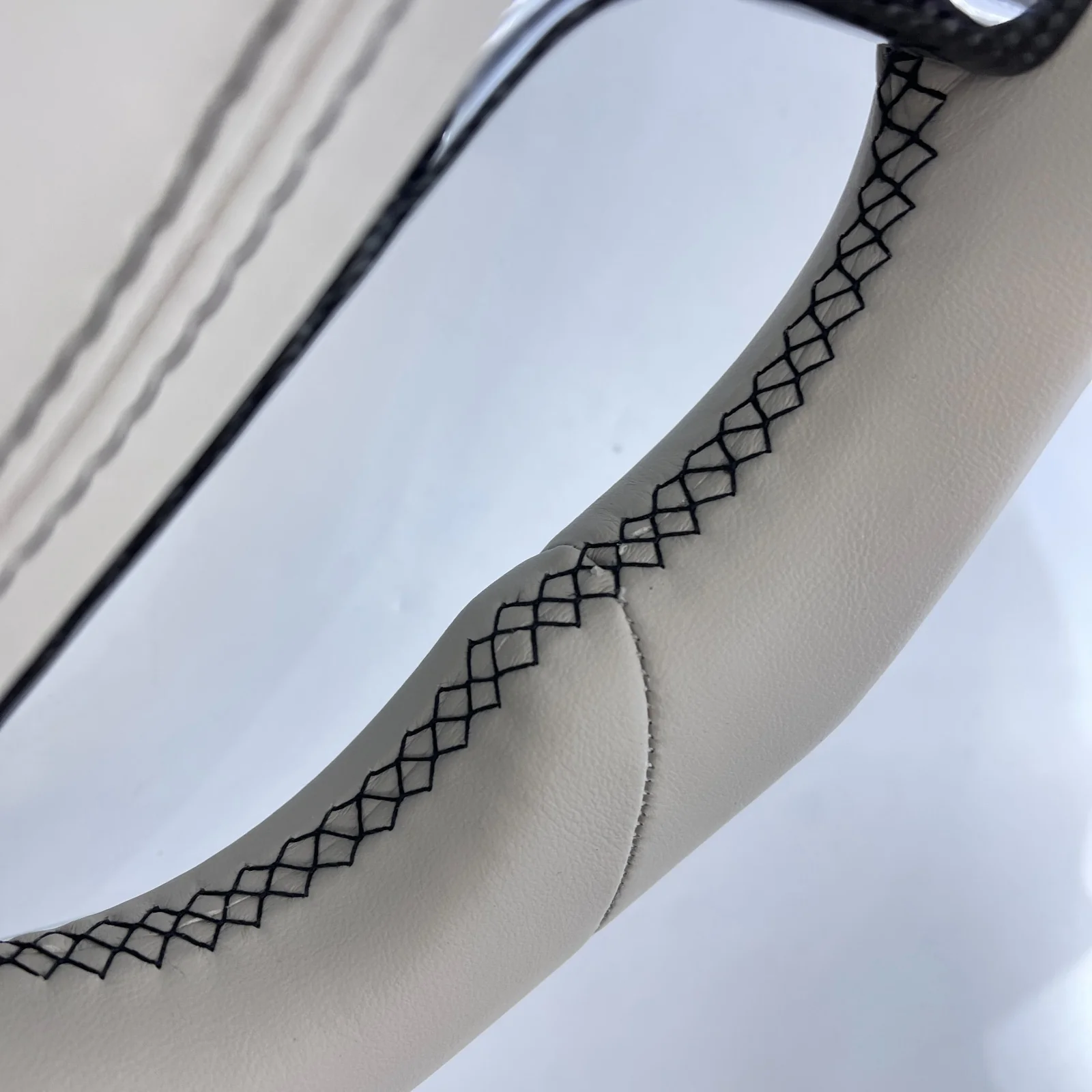 2003-2007 Cadillac CTS XLR STS Carbon Fiber Steering Wheel - Image 7