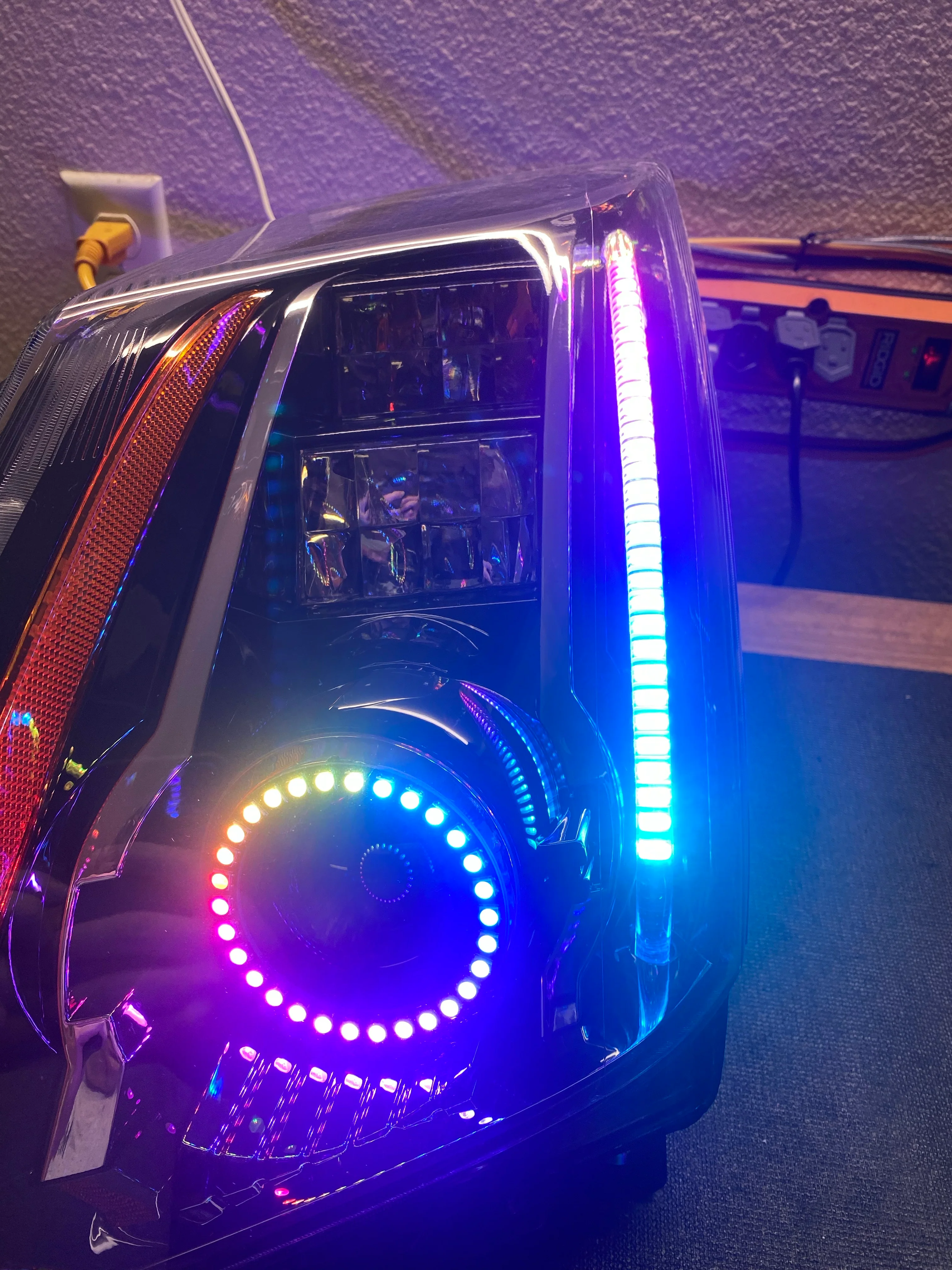 2008-2015 Cadillac CTS CTS-V RGBW Flow Series LED Halo DRL Headlights - Image 17