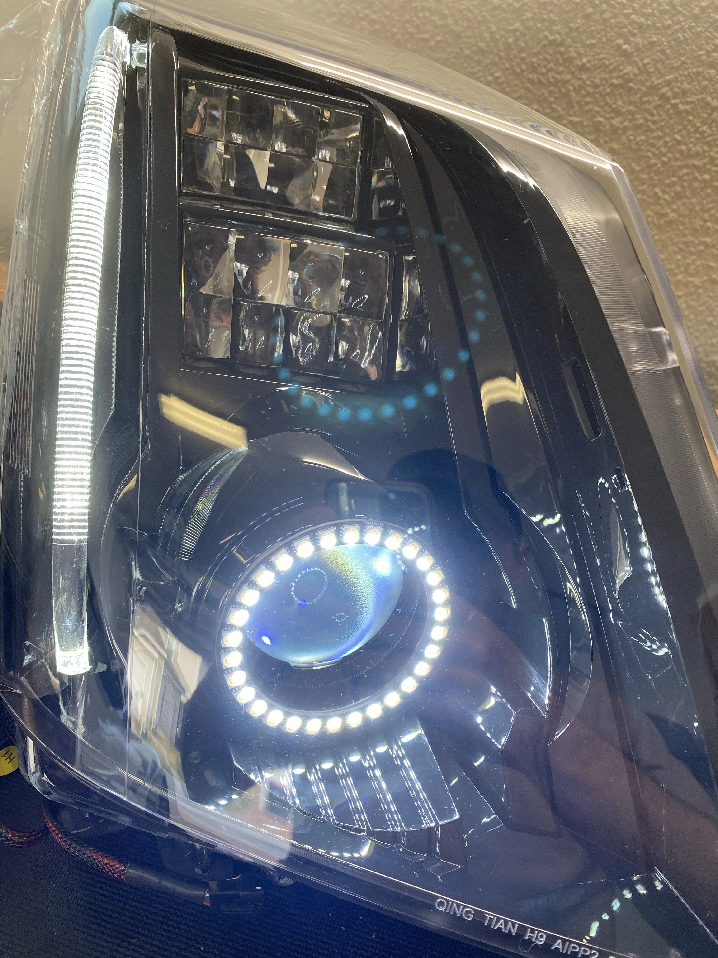 2008-2015 Cadillac CTS CTS-V RGBW Flow Series LED Halo DRL Headlights - Image 24