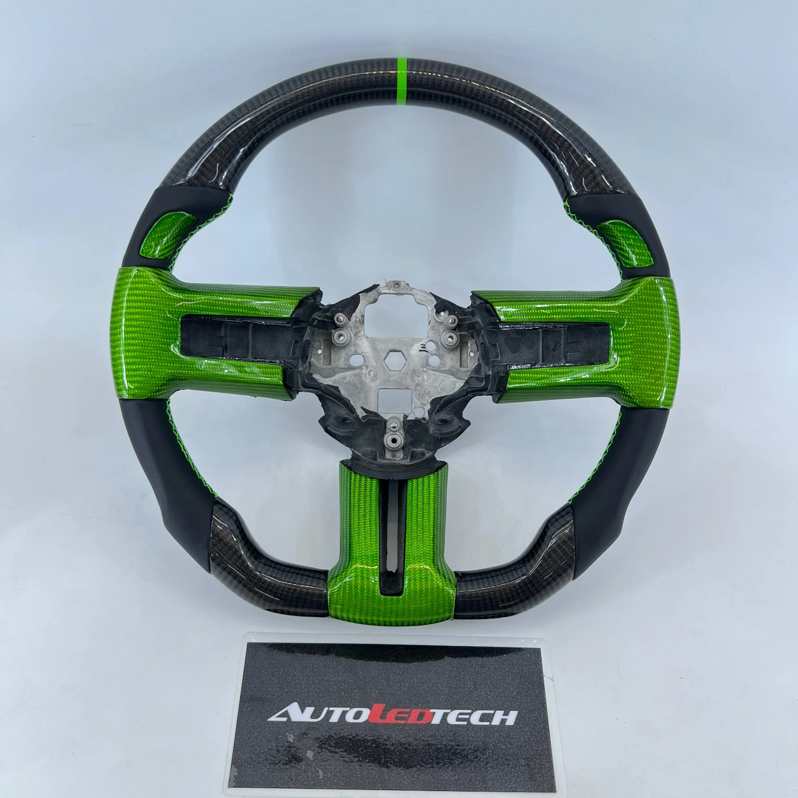 2005-2014 Ford Mustang Carbon Fiber Steering Wheel - Image 19