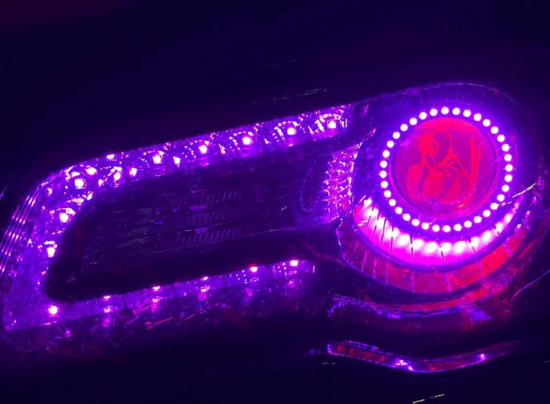 2011-2023 Chrysler 300 RGBW Flow Series LED DRL Boards - Image 19