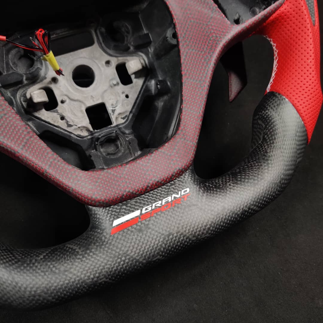 2014-2019 C7 Corvette Carbon Fiber Steering Wheel w/ LED RPM Display - Image 28