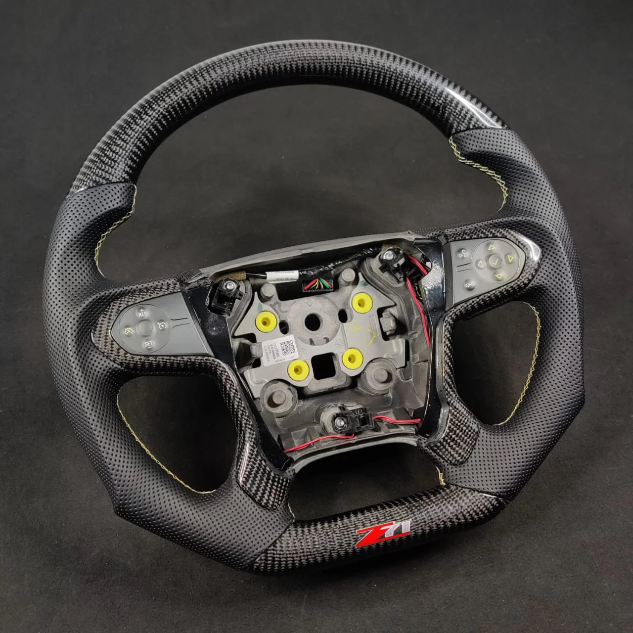 2014-2020 GMC Sierra Yukon Custom Carbon Fiber Steering Wheel - Image 24