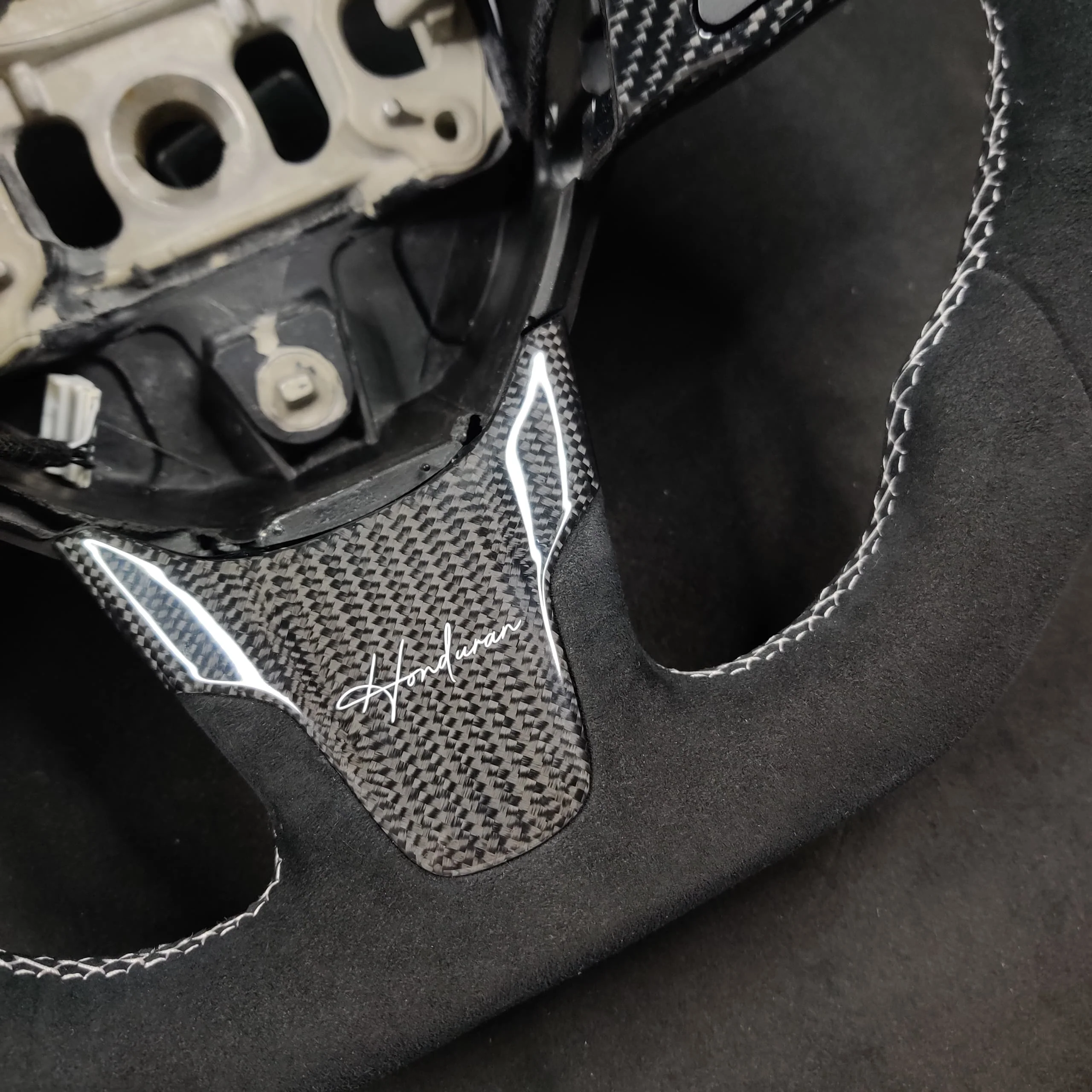 2015-2023 Chrysler 300 Custom Carbon Fiber Steering Wheel - Image 3