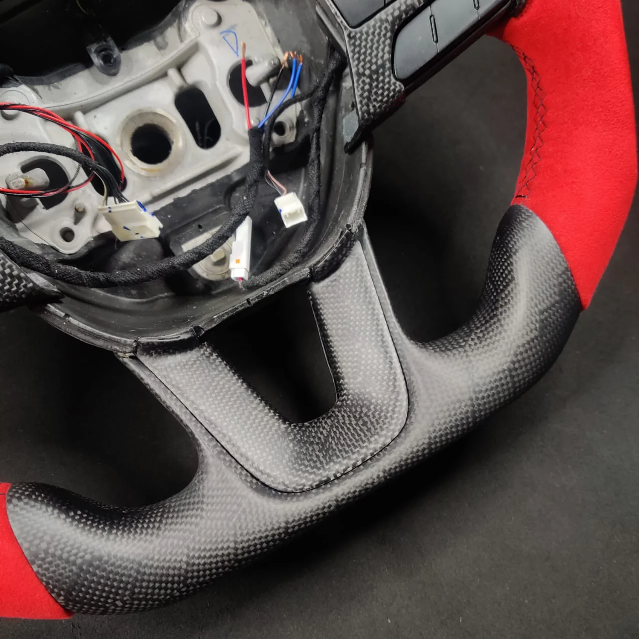 2015-2023 Chrysler 300 Custom Carbon Fiber Steering Wheel - Image 61