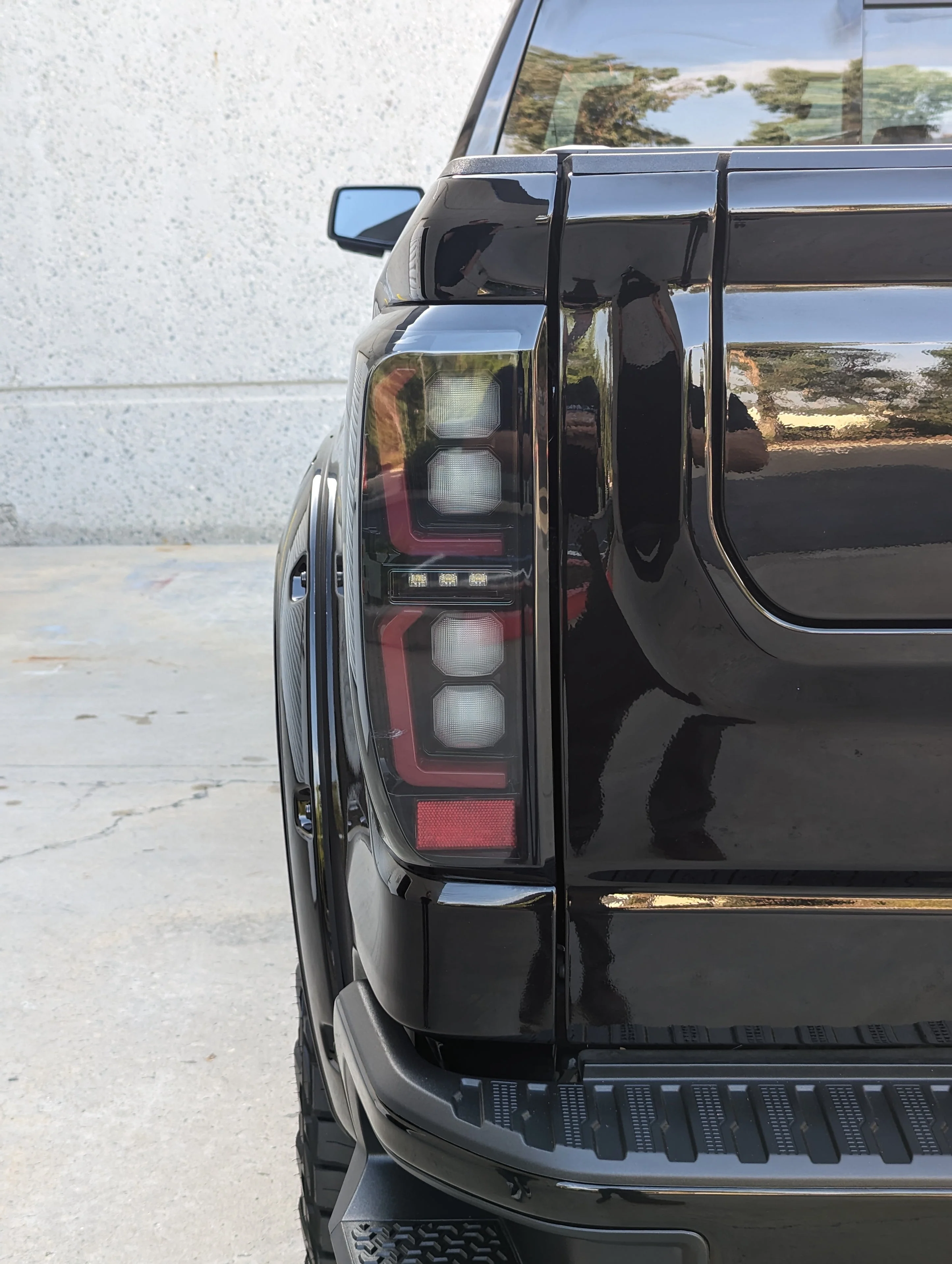 2019-2026 GMC Sierra Smoked Scanning LED Tail Lights - Image 10