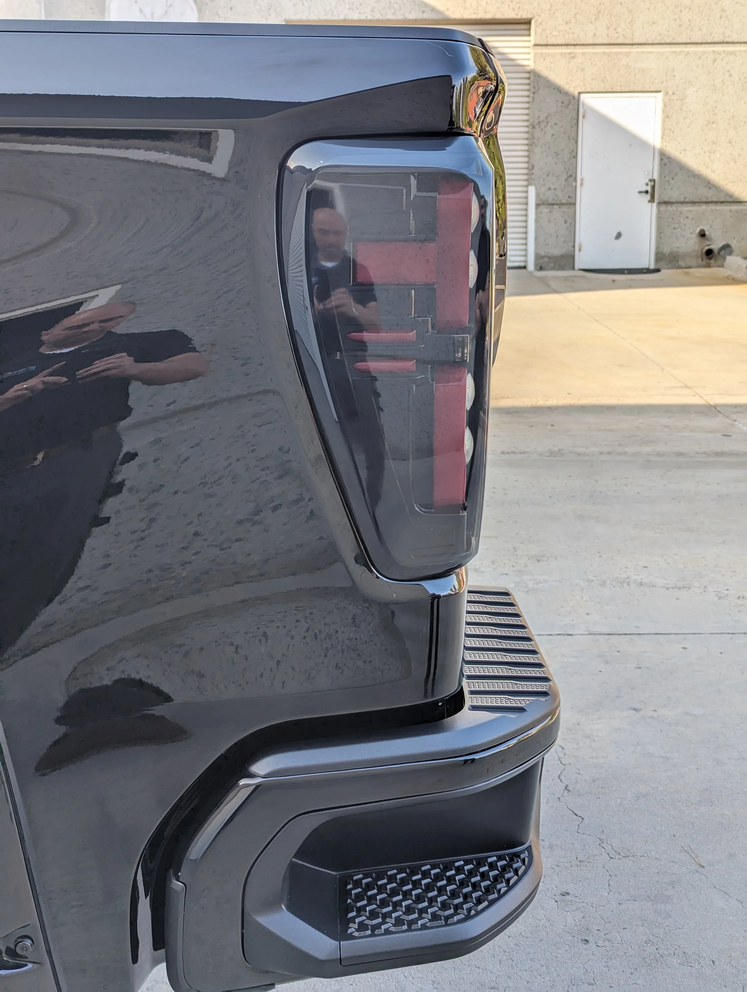 2019-2026 GMC Sierra Smoked Scanning LED Tail Lights - Image 8