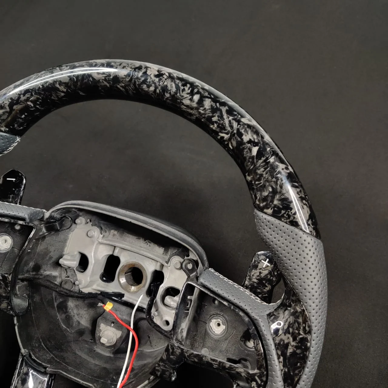 2014-2021 Jeep Trackhawk SRT Custom Carbon Fiber Steering Wheel w/ LED RPM Display - Image 86