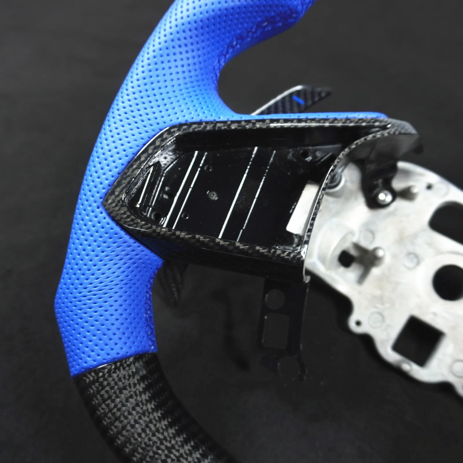 2020-2026+ Chevrolet C8 Corvette Custom Carbon Fiber Steering Wheel - Image 46