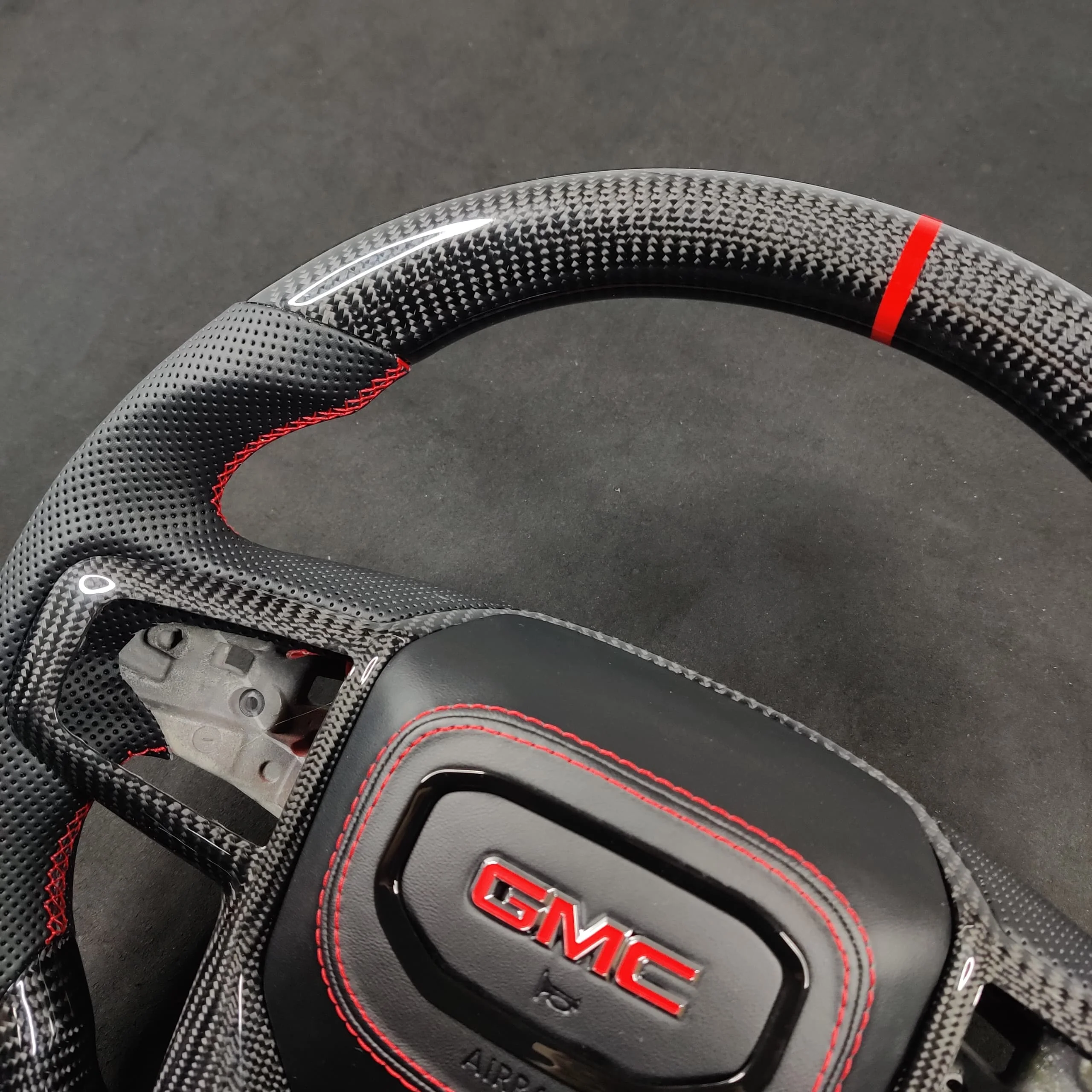 2020-2026+ GMC Sierra 1500 2500 HD Custom Carbon Fiber Steering Wheel - Image 7