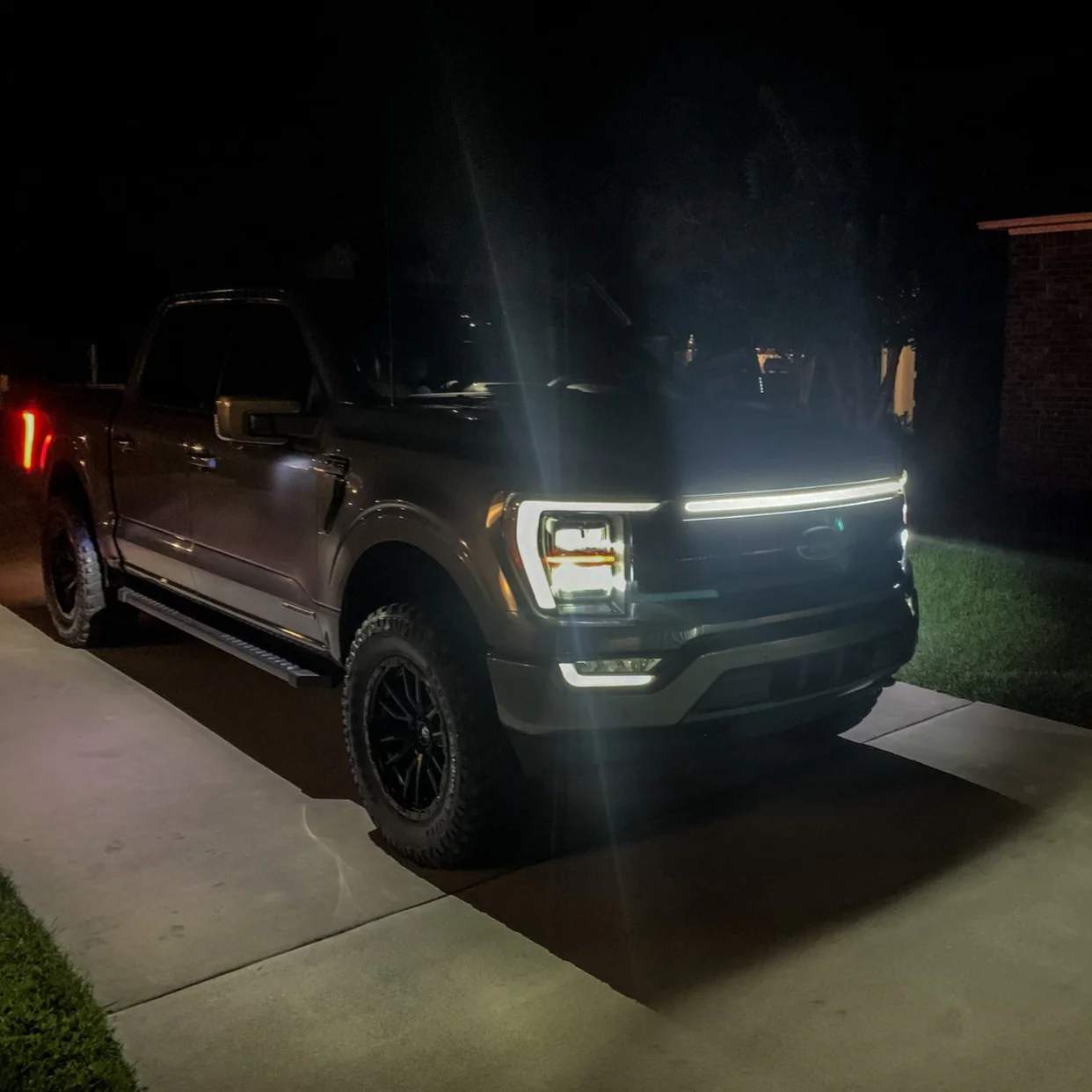 2021-2023 Ford F150 LED Grill Accent Light Bar Kit - Image 9