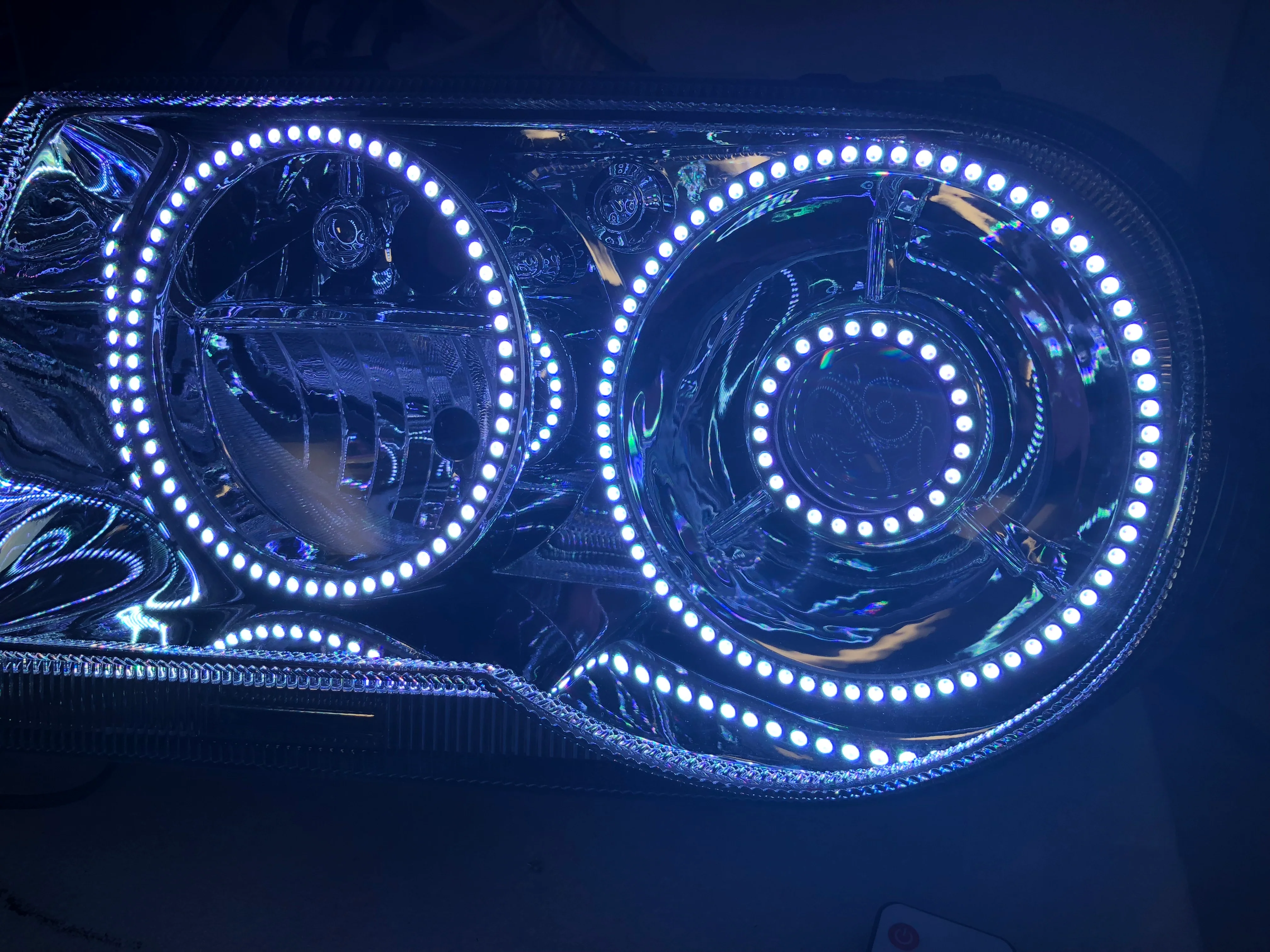 2005-2010 Chrysler 300C/SRT RGBW Flow Series Halo Kit - Image 4