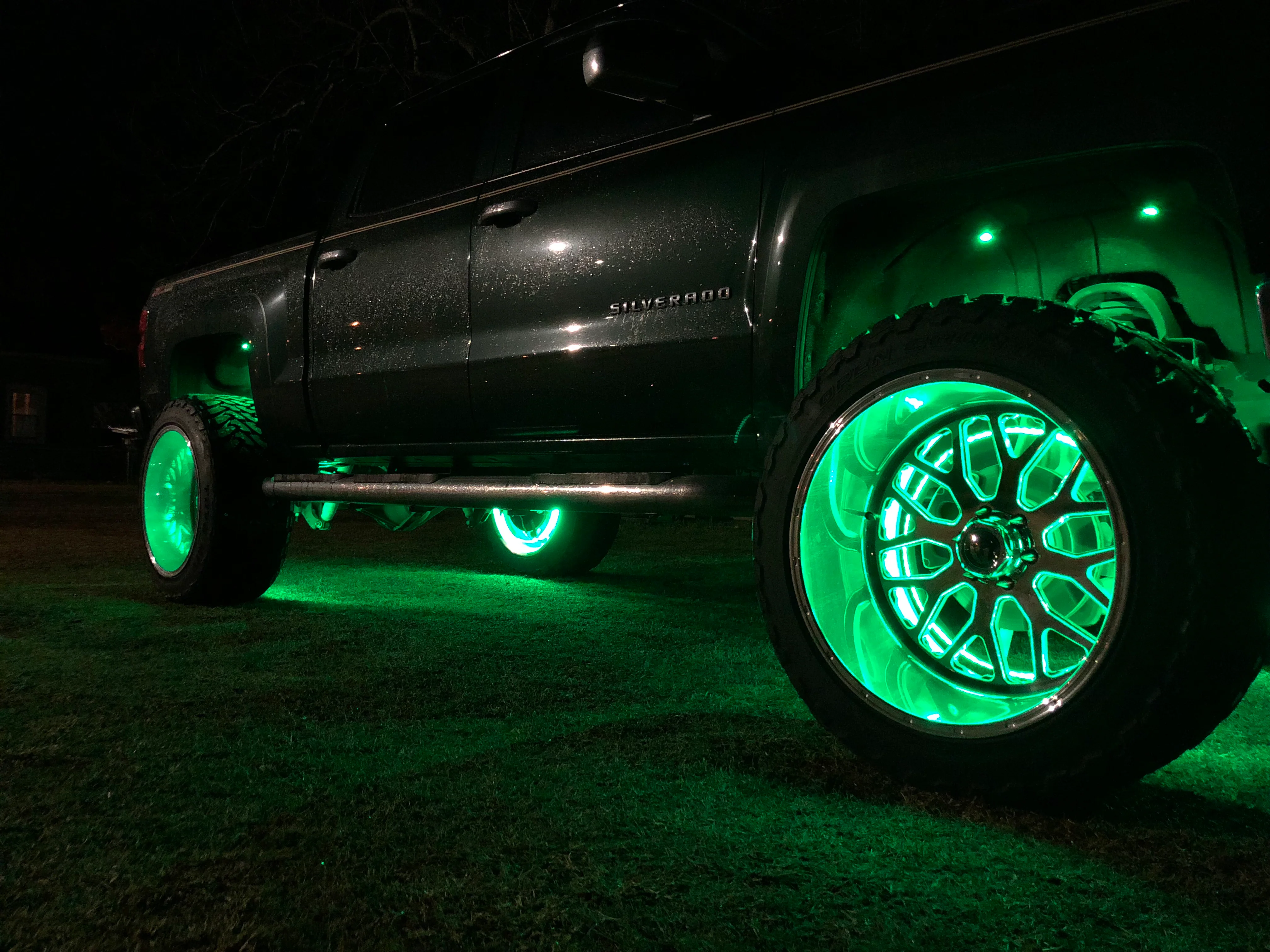 Flow Series Chasing LED Wheel Rings Lights Kit - Image 17