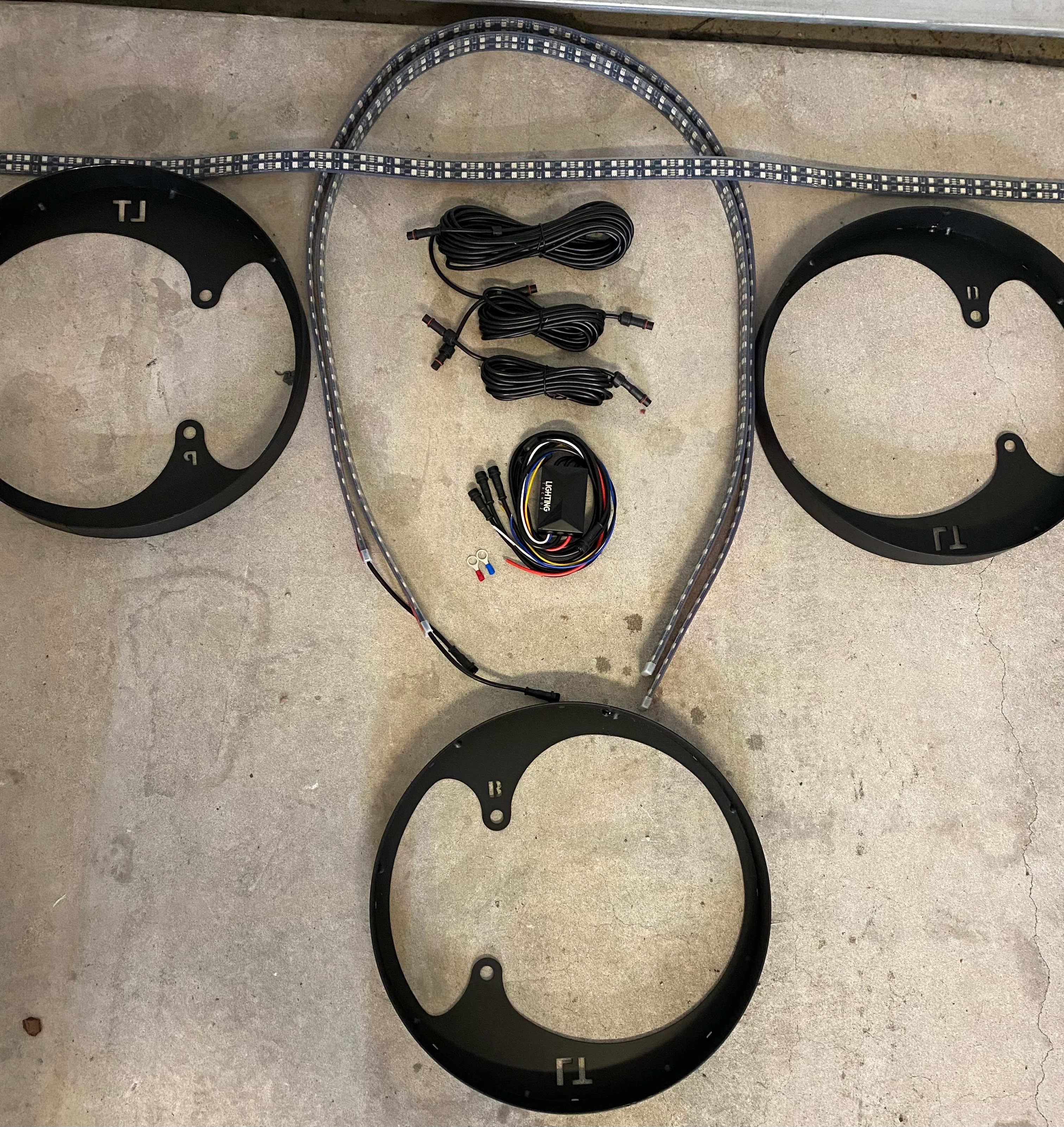 2015-2026+ Polaris Slingshot RGBW Flow Series LED Wheel Ring Lights Kit - Image 4