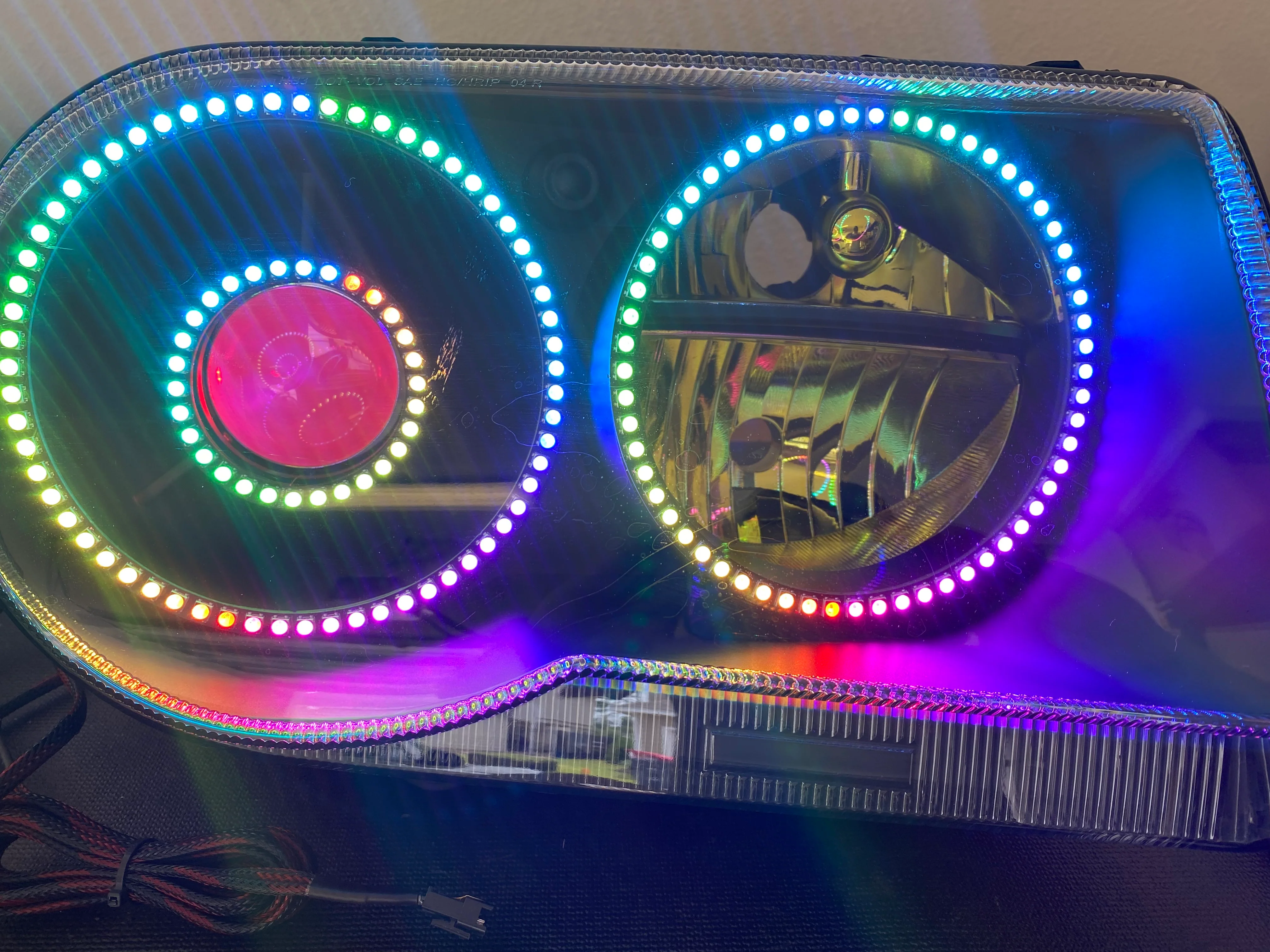 2005-2010 Chrysler 300C/SRT RGBW Flow Series Halo Headlights - Image 8